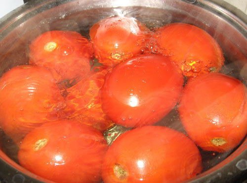 monder les tomates pour sauce tomate maison